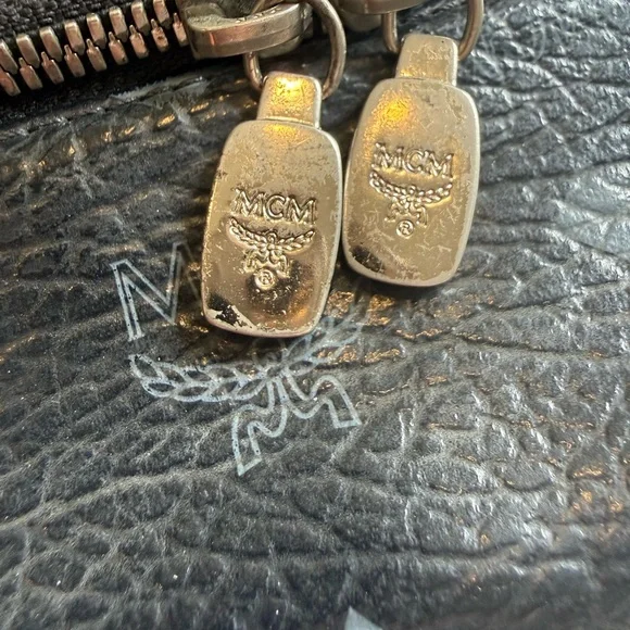 MCM Black Monogram Leather Satchel with Snakeskin and Lion Motif - Picture 6 of 9